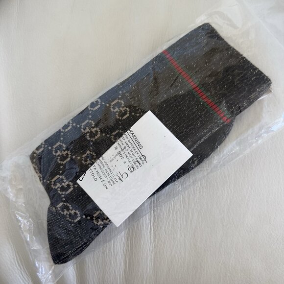 NWT GUCCI SOCKS Black GG LOGO Wool Sz M Web - Picture 6 of 6